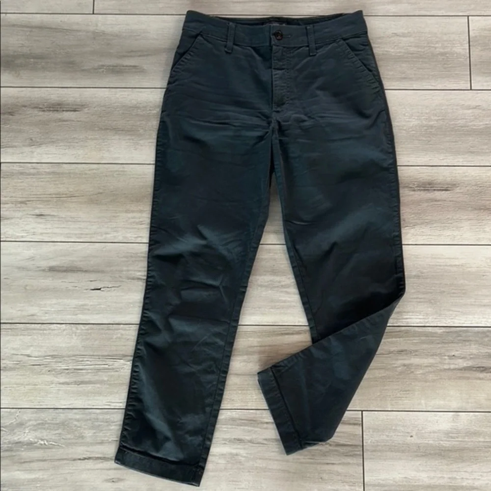 Abercrombie size 26 gray high rise tailored pants